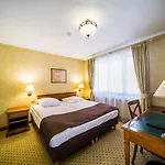 Opera Otel