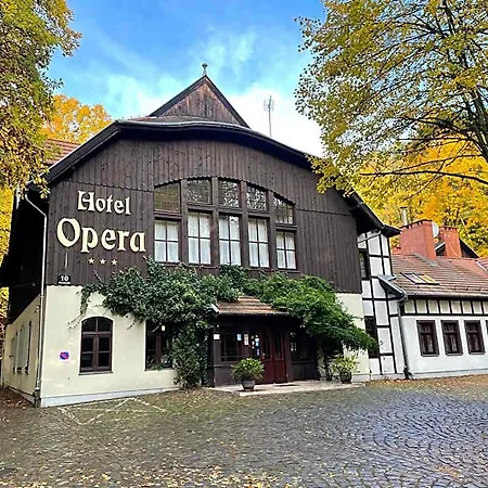 호텔 Opera