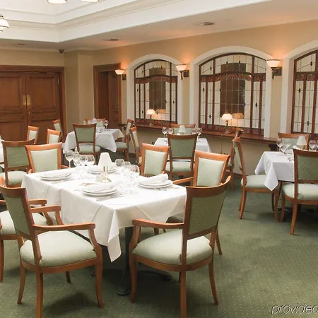 Opera Hotel 3*